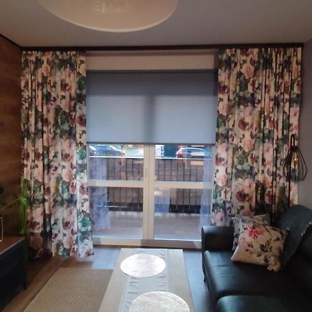 Lux Apartament Odkryj - Bieszczady ウストシキ・ドルネ エクステリア 写真
