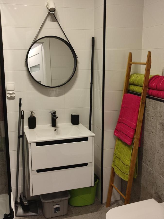 Lux Apartament Odkryj - Bieszczady ウストシキ・ドルネ エクステリア 写真